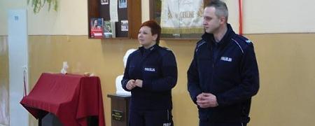 BEZPIECZNE FERIE - SPOTKANIE Z POLICJANTAMI