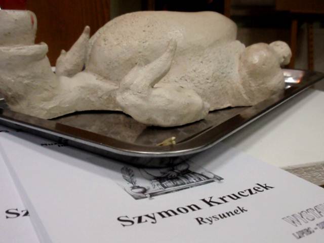 „Wystawa rysunku Szymona Kruczka”