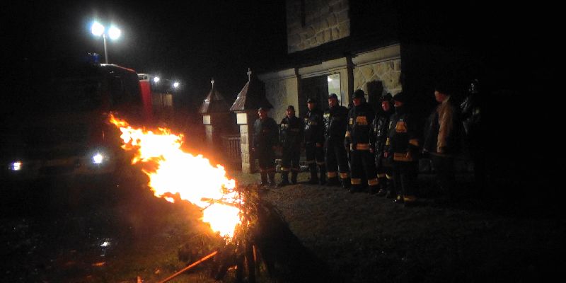 Upamiętnienie przez strażaków OSP 1050 rocznicy Chrztu Polski