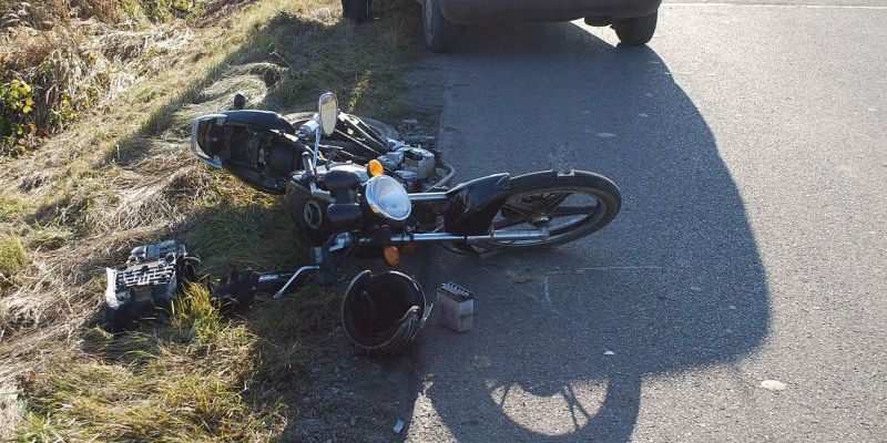 Nietrzeźwy motorowerzysta ucierpiał w wypadku - Wola Cieklińska