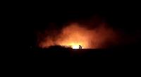 Pożar łąk w okolicy cmentarza parafialnego w Cieklinie