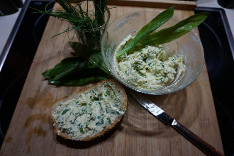 Pasta jajeczna  z czosnkiem niedźwiedzim